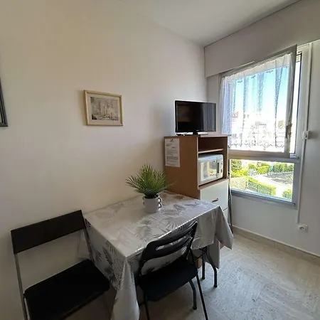 4 Personnes Proche Port Avec Parking - Fr-1-249-434 Agde