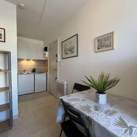 Apartment 4 Personnes Proche Port Avec Parking - Fr-1-249-434 *